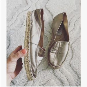 Carmen Saiz metallic leather espadrilles sz: 9